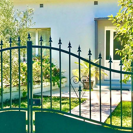 Villa Maison Blanche Tulle 1 A 4 Personnes Екстер'єр фото