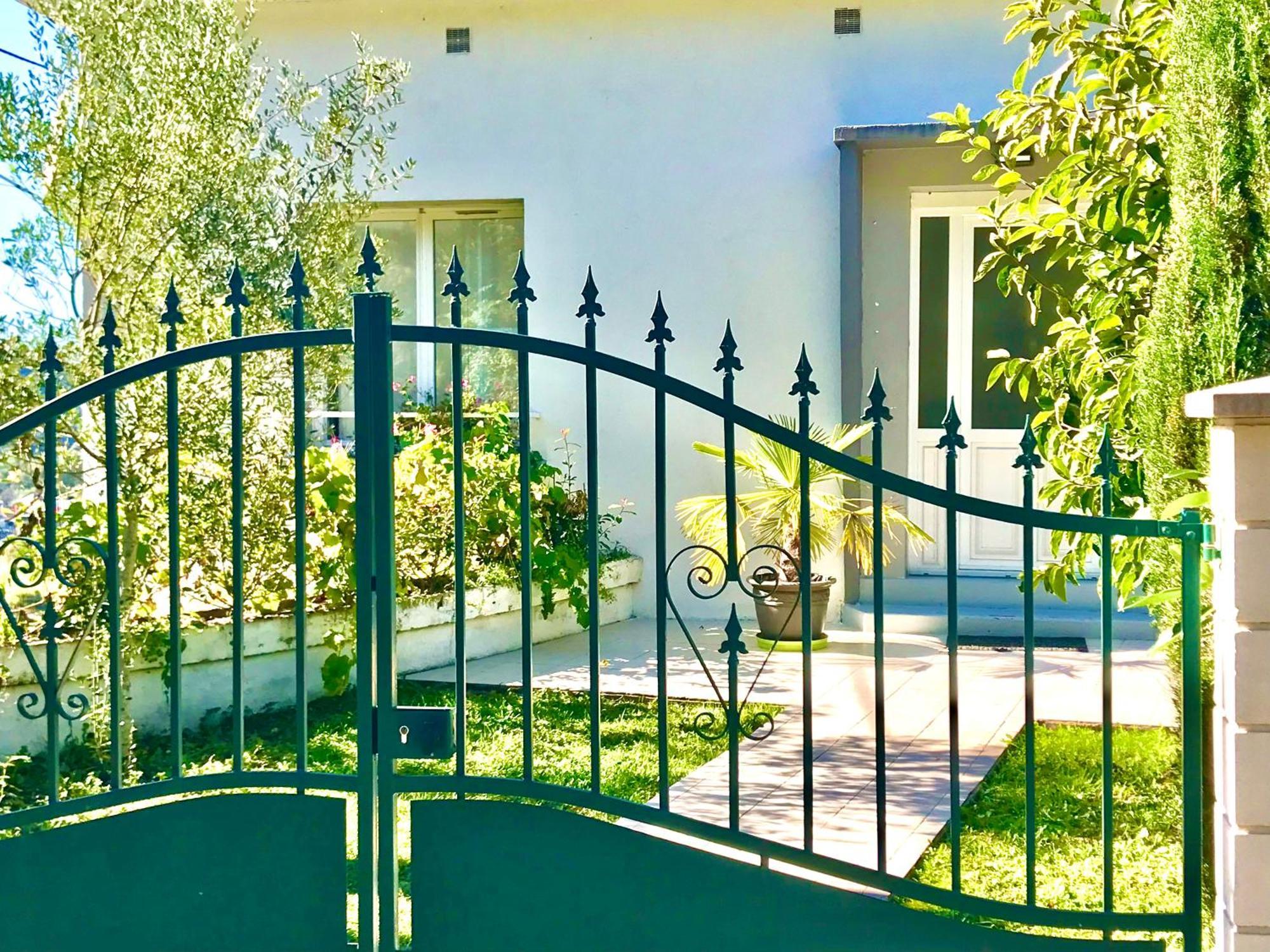 Villa Maison Blanche Tulle 1 A 4 Personnes Екстер'єр фото